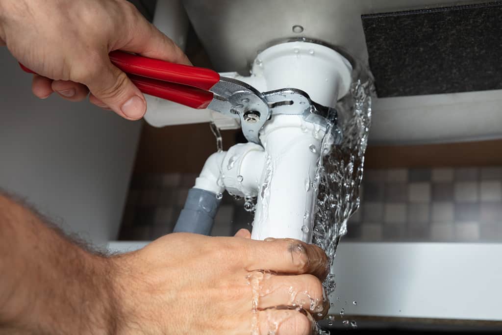 What Constitutes an Urgent Fix? A Guide to Emergency Plumbing Service