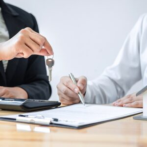 The Benefits of Using a Broker for Your first home loan