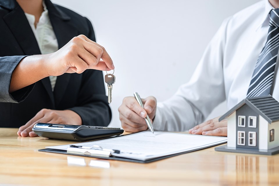 The Benefits of Using a Broker for Your first home loan