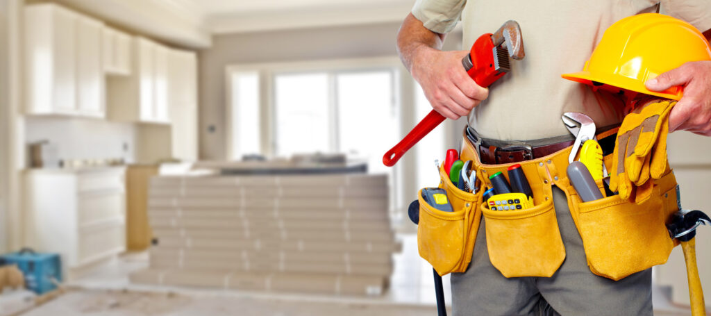 Top 5 Benefits of Hiring Professional Handyman Services for Home Maintenance