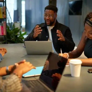 Creating Shareable Moments: How an Experiential Agency Maximizes User-Generated Content